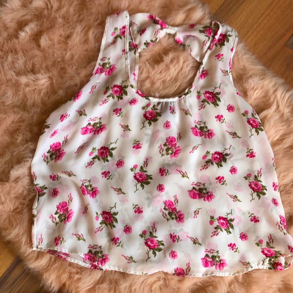 Floral bow tank